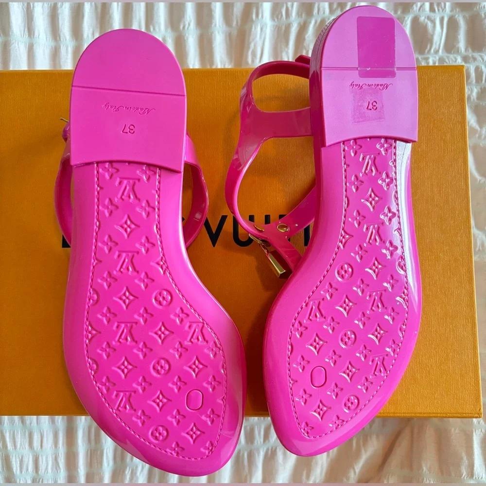 NWT • Louis Vuitton • Bikini Flat Sandals • Fuchsia • Size 37 EU • Never Worn - Picture 5 of 9
